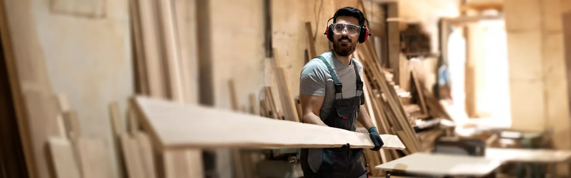 Menuisier à Lagarde : MVR Ebenisterie